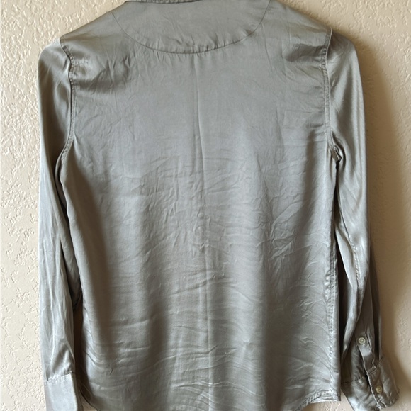 J Crew Silk Buttons Down Silk Shirt Size 0 - Picture 6 of 7